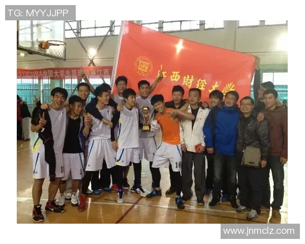 重庆篮球队的奋斗历程与冠军赛背后的故事揭秘