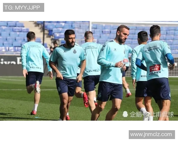 西安排球队实力引发热议球迷对战绩与阵容展开激烈讨论 西安排球队实力引发热议球迷对战绩与阵容展开激烈讨论