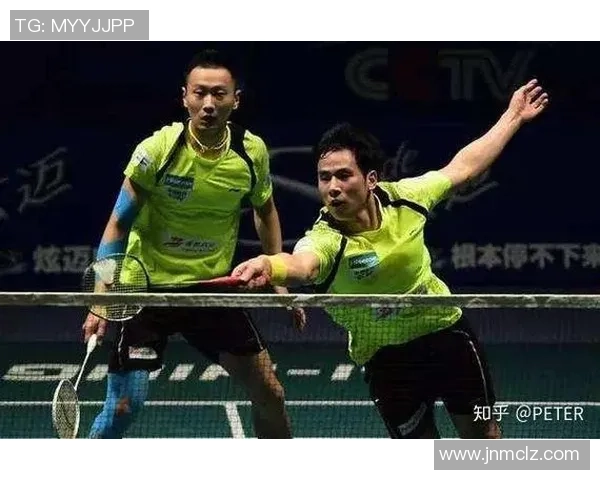 赛后分析:西安羽毛球队与北京羽毛球队的默契配合与战术对抗探讨 赛后分析:西安羽毛球队与北京羽毛球队的默契配合与战术对抗探讨