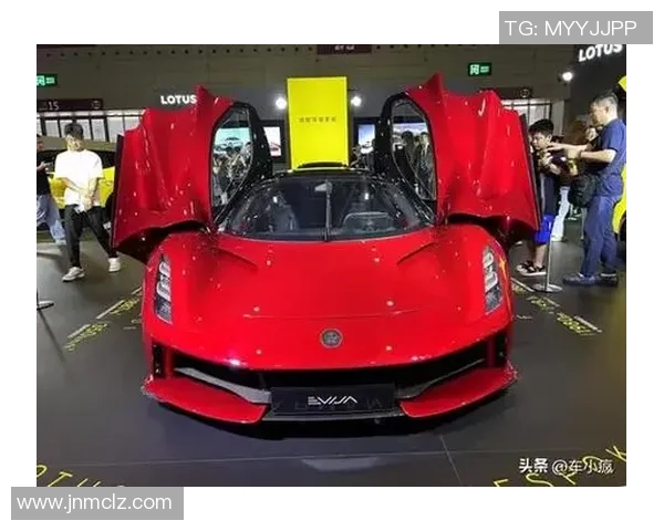 各大足球明星的豪车盛宴揭秘他们的座驾与个性风格 各大足球明星的豪车盛宴揭秘他们的座驾与个性风格