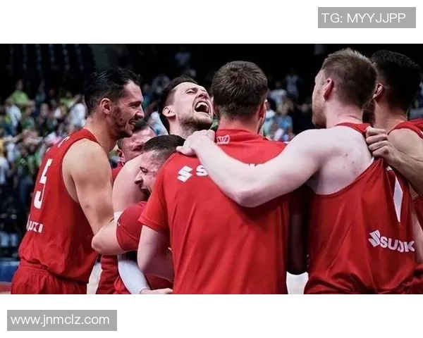 重庆排球队在欧锦赛中的默契配合与战术执行分析 重庆排球队在欧锦赛中的默契配合与战术执行分析